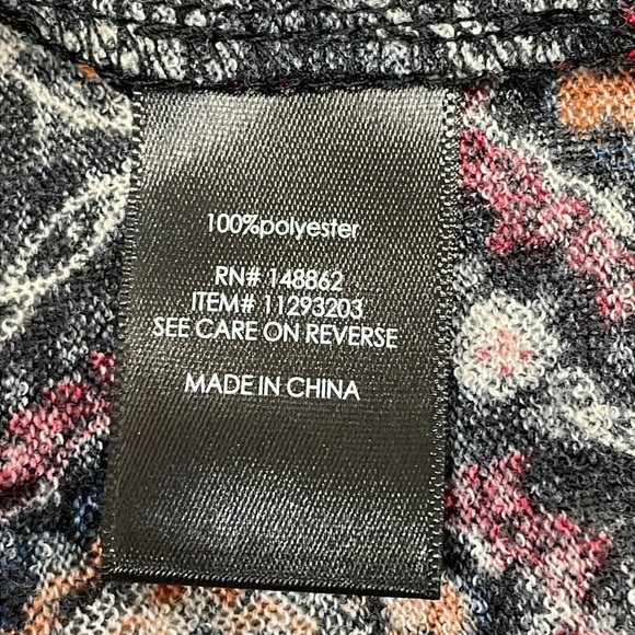 Torrid Kimono Open Front Cardigan Black Print Size 2 - Picture 15 of 16